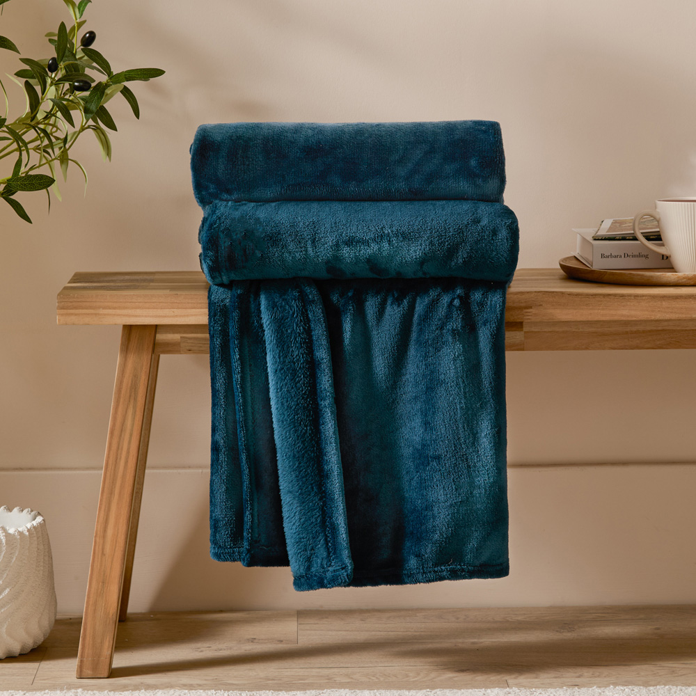 Furn Harrow Midnight Fleece Throw 140 x 180cm Image 6