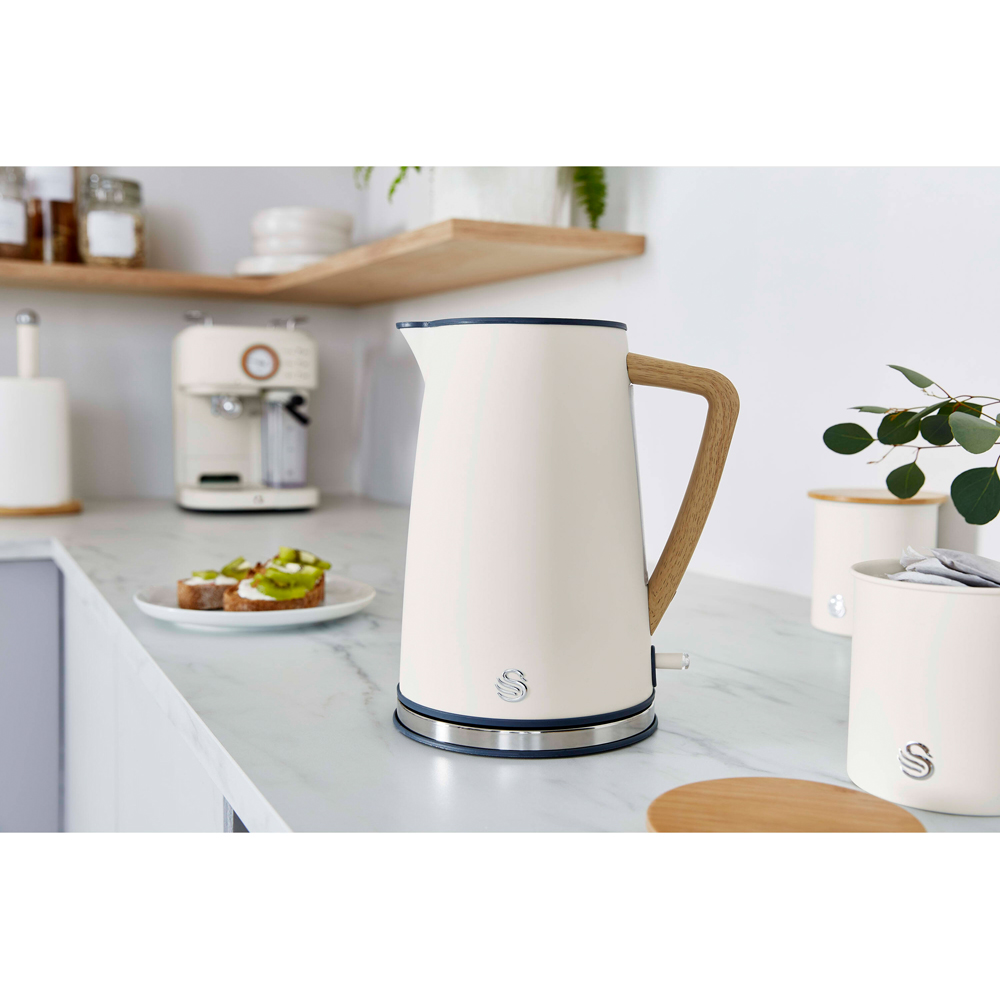 Swan Nordic EEJB206 White 4 Slice Toaster with 1.7L Kettle and 3.5L Slow Cooker Set Image 7