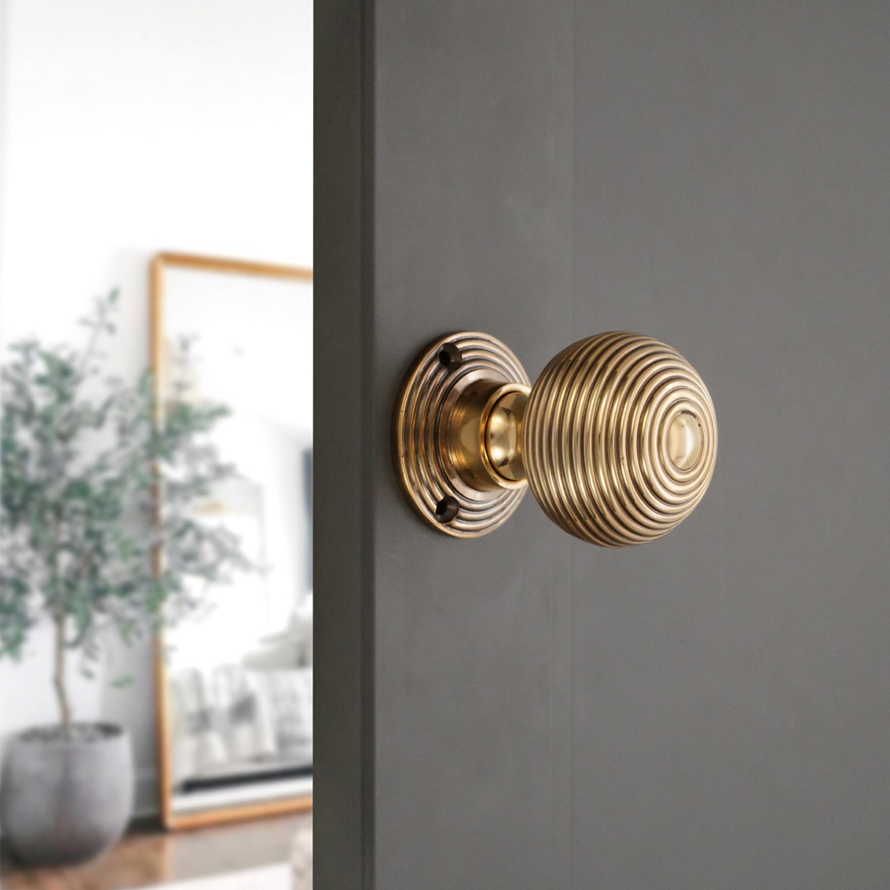 Spira Brass Aged Brass Ribbed Rim and Mortice Door Knob 2 Pack Image 2