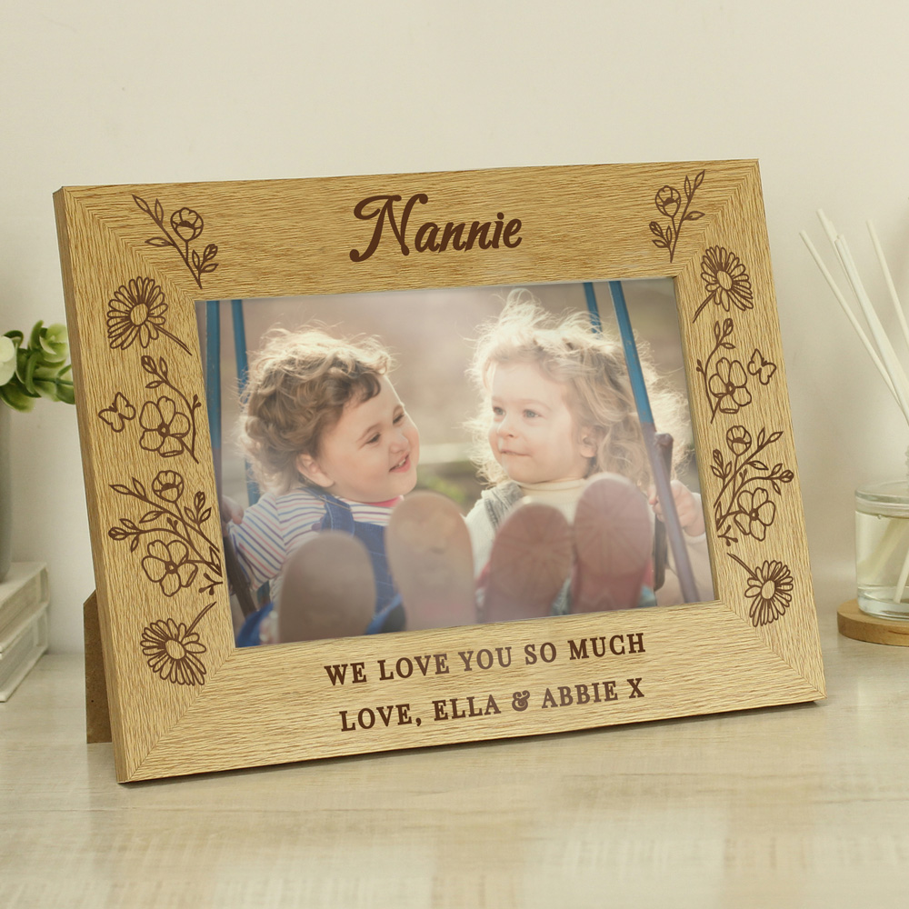 Personalised Memento Personalised Wild Flowers 6x4 Oak Finish Photo Frame Image 2