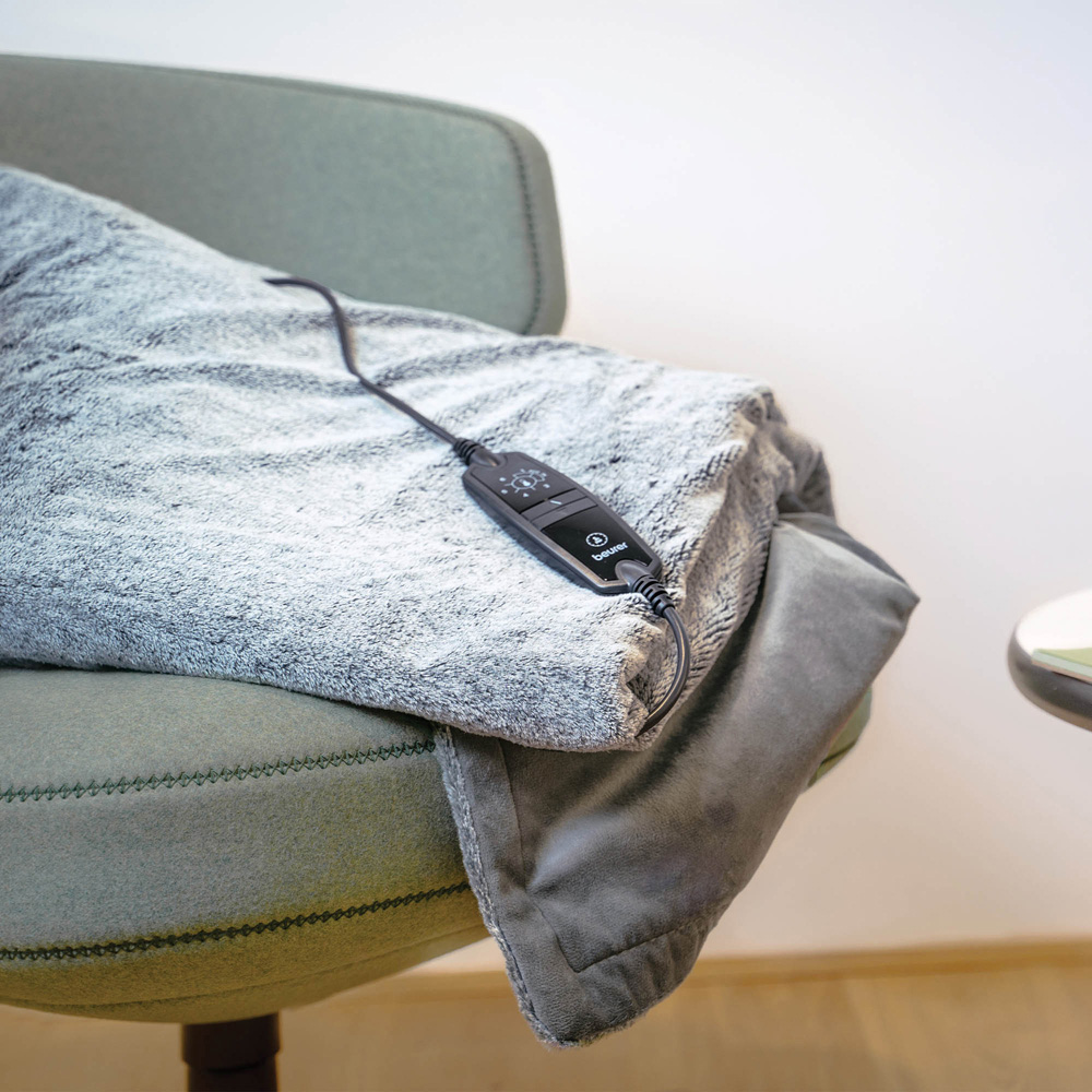 Beurer Green Planet Nordic Grey Fleece Electric Heated Throw with Controller 180 x 130cm Image 4