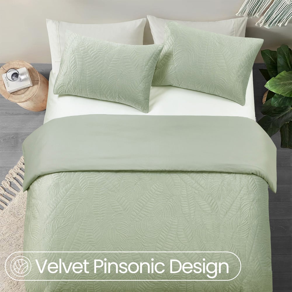 Velosso Super King Size Sage Savannah Velvet Duvet Set Image 3