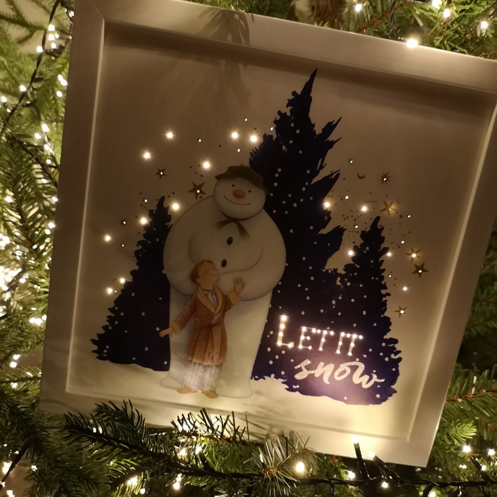 Samuel Alexander The Snowman and The Snow dog Christmas Light Up Wall Art 30 x 30cm Image 3