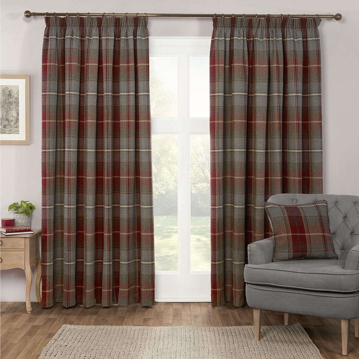 Abbott Thermal Curtain - Red / 137cm / 168cm Image 1