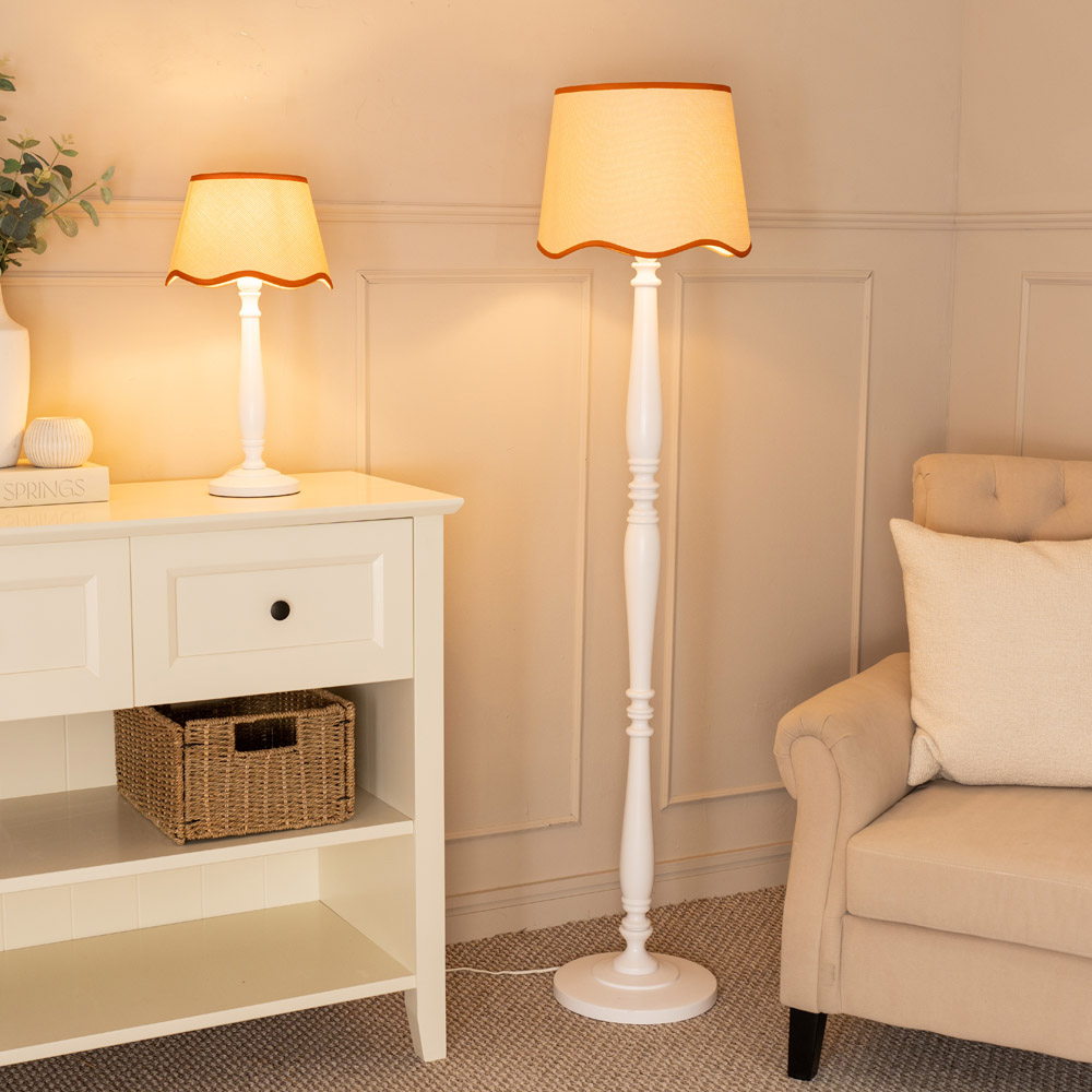 ValueLights Victoria Scallop Rust Edge Shade White Wood LED Floor Lamp Image 3