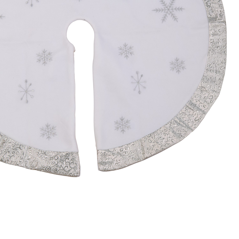 White Snowflake Tree Skirt Image 2