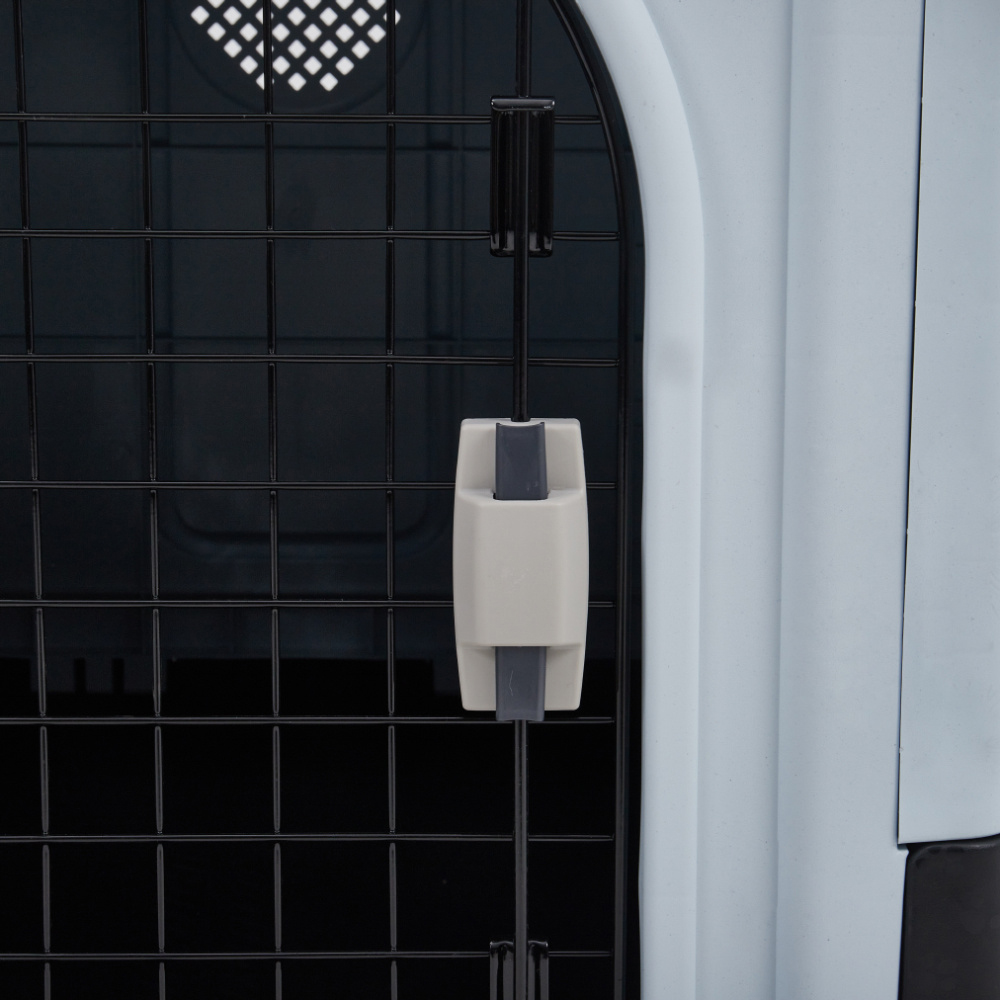 H&O Direct Outdoor and Indoor Plastic Kennel with Door 22 x 27 Inch Image 3