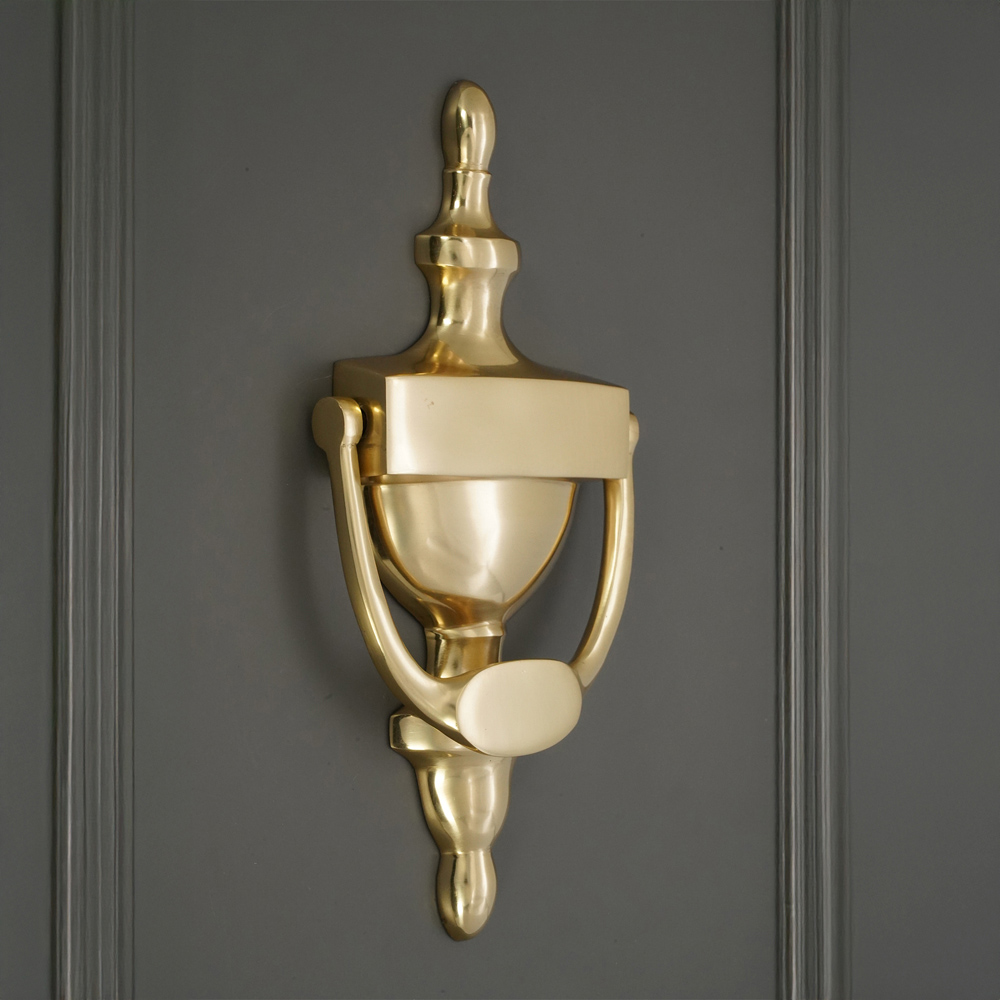Spira Brass Polished Brass Victorian Large Door Knocker Image 2