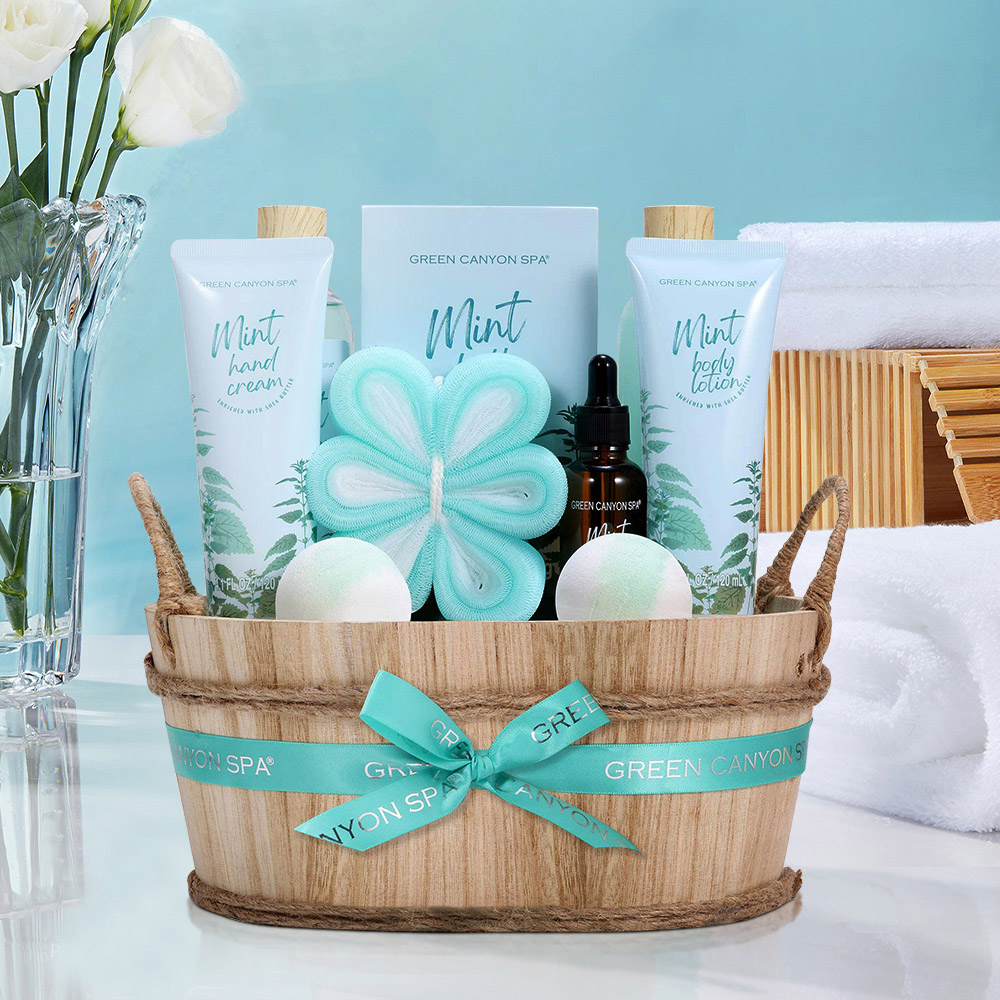 Living and Home 11 Piece Fresh Mint Bath Spa Gifts Set Image 2