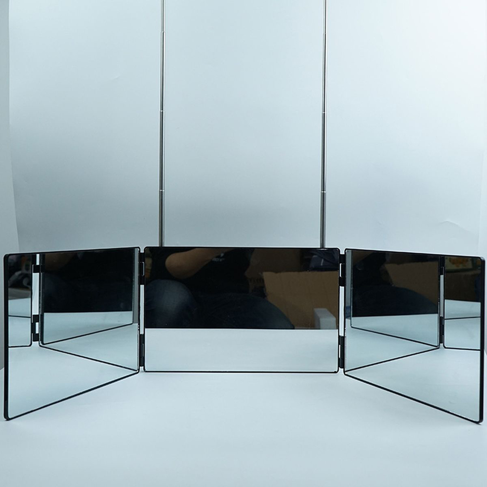 Avilo 3-Way Foldable Over Door Mirror Panel Image 3