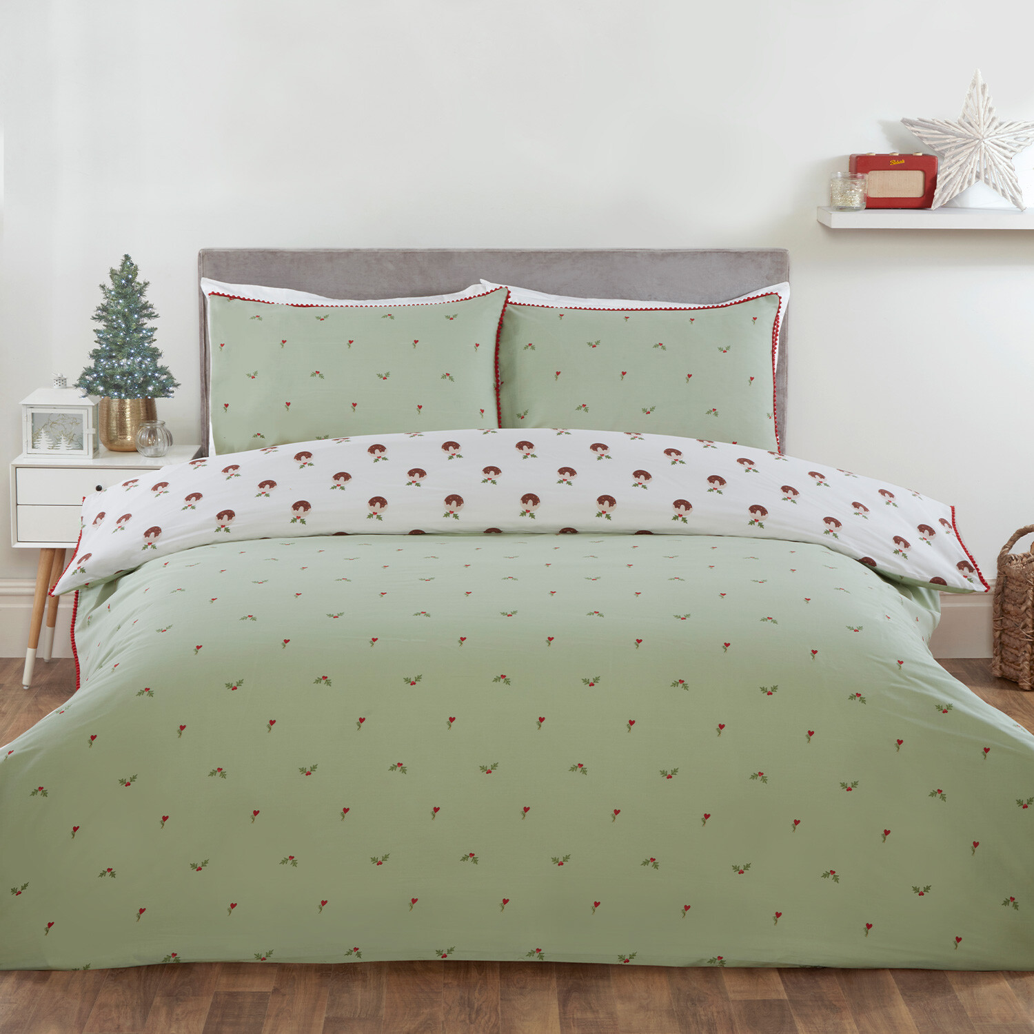 Christmas Pudding Duvet Cover and Pillowcase Set - Single Image 2