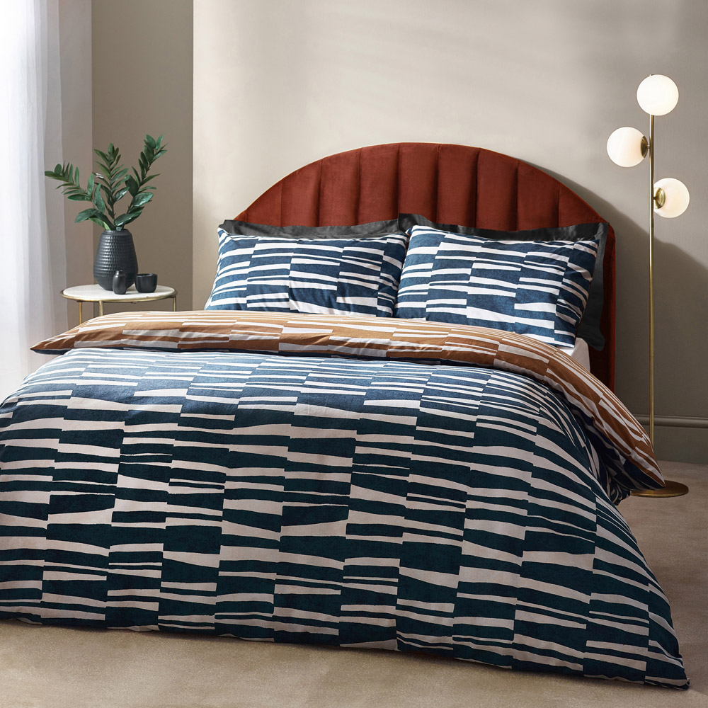 Hoem Piper Single Dusk and Bronze Abstract Cotton Rich Duvet Cover Set Image 4