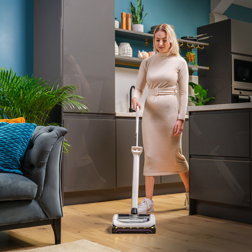 Gtech AirRAM Platinum Cordless Anti Hair Wrap Vacuum Cleaner 22V Image 3