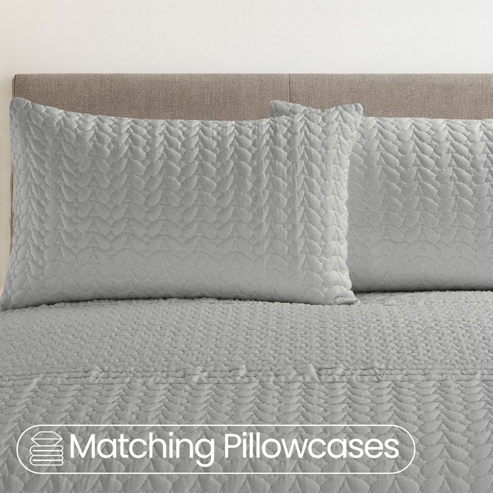 Velosso Kinsley King Size Grey Quilted Duvet Cover Set Image 4