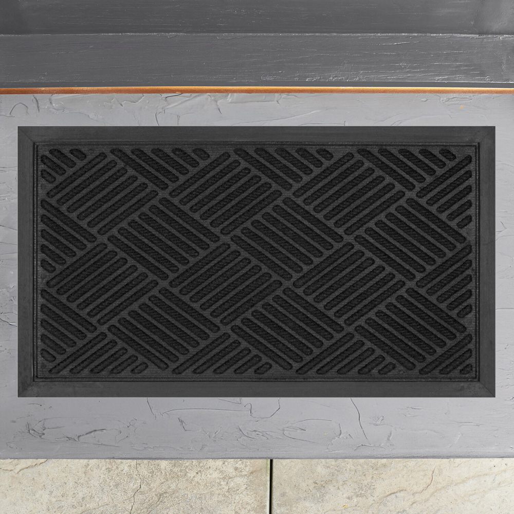 Sunderland Rubber Outdoor Mat 70cm Image 2