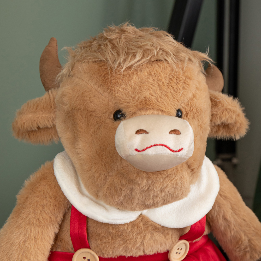 Samuel Alexander Plush Standing Highland Girl Cow with Extendable Legs Christmas Decoration 84cm Image 4