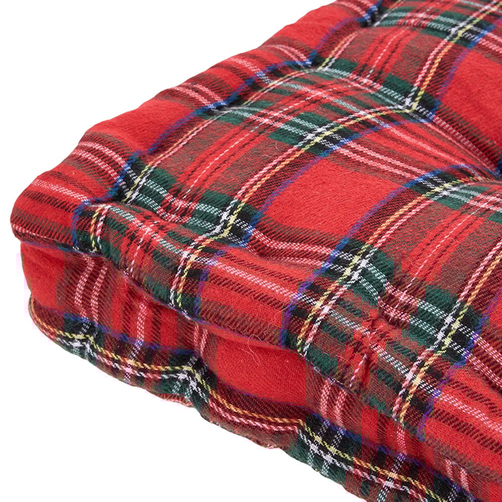 Living and Home Red Checkered Chair Cushion 40 x 40cm Image 6