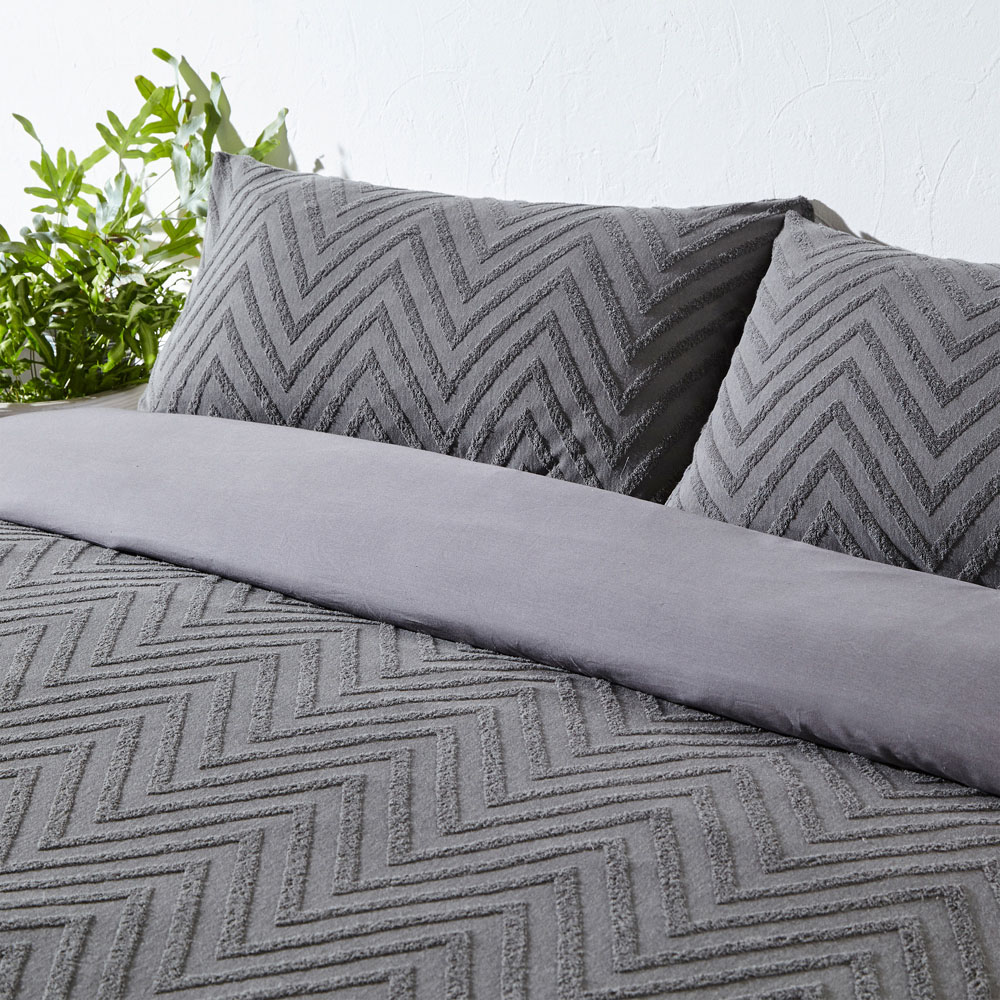 Yard Chevron King Size Charcoal Duvet Set Image 2