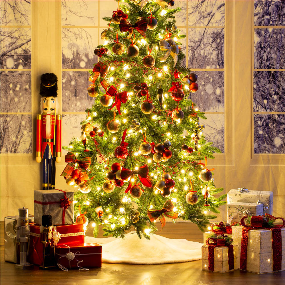 The Christmas Workshop White Short Faux Fur Tree Skirt Image 2