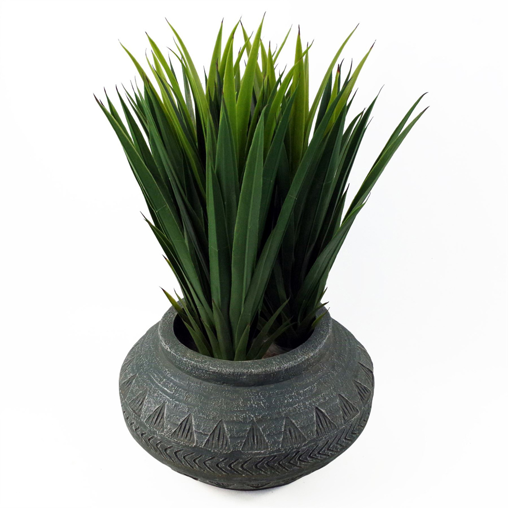 Leaf Grey Gliese Triangle Fibreglass Composite Indoor Planter 21 x 40cm Image 2