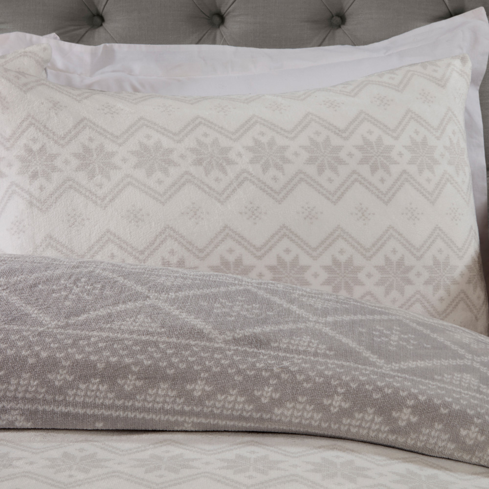 Smart Living Single Grey Fairisle Fleece Duvet Set Image 6