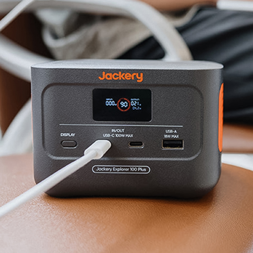Jackery Explorer E100 Plus UK Power Station Image 9