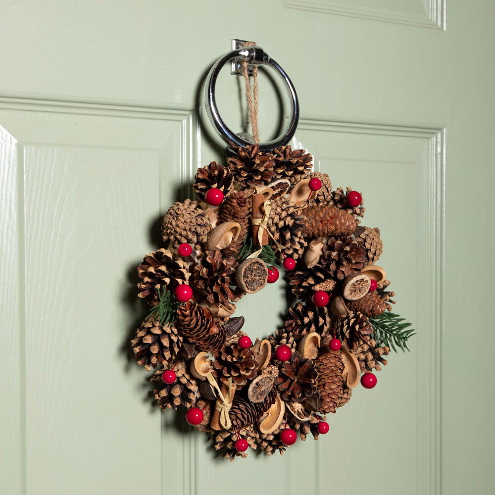 Samuel Alexander Winter Spice Wreath with Pinecones Red Berries and Dried Fruit 30cm Image 2
