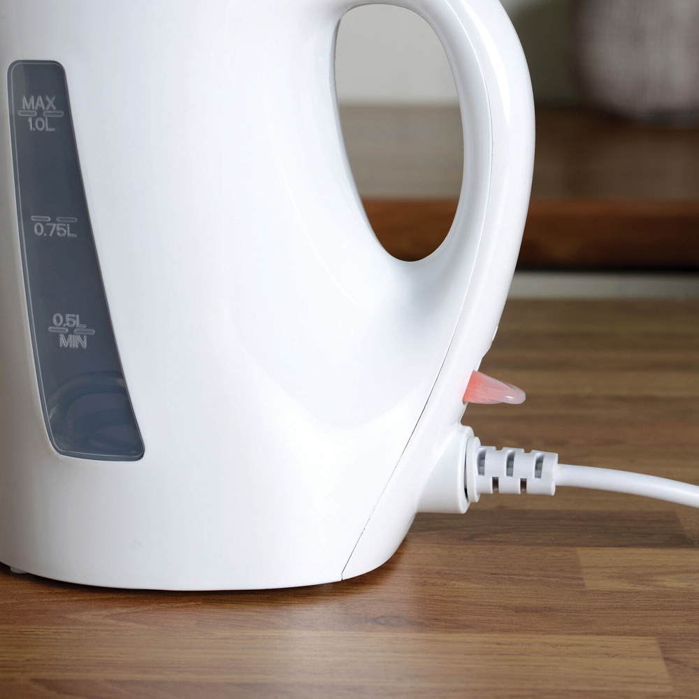 Essentials White 1L Kettle Image 3