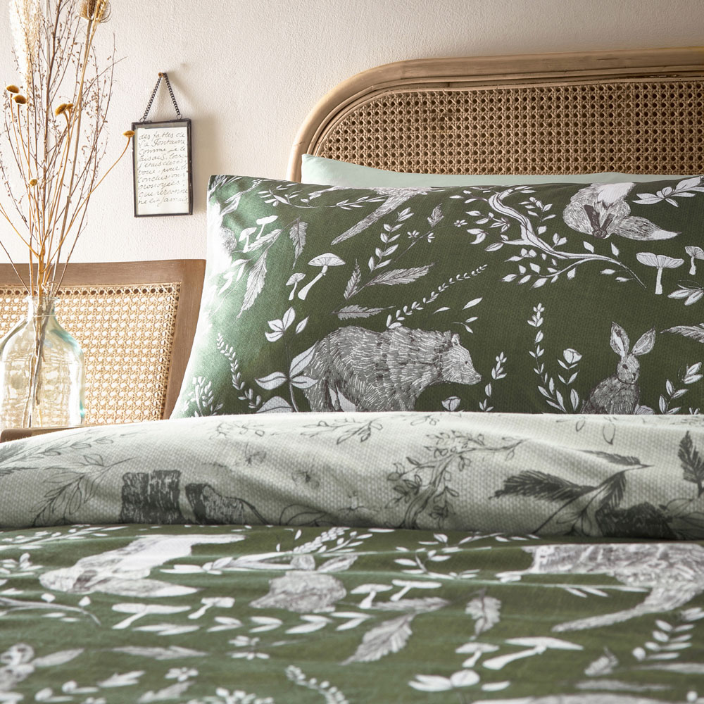 furn. Buckthorn Double Evergreen Duvet Set Image 3