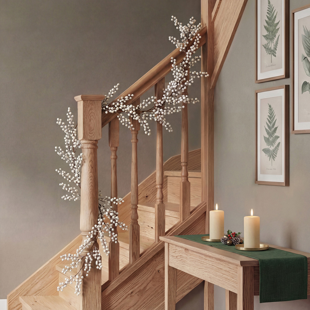 Charles Bentley White Berry Christmas Garland 180cm Image 2