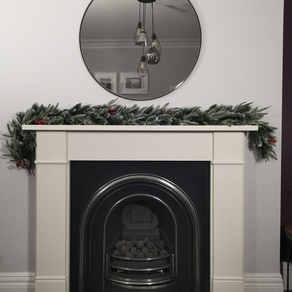 Premier Festive New Jersey Christmas Garland with Berries and Cone 180cm Image 4