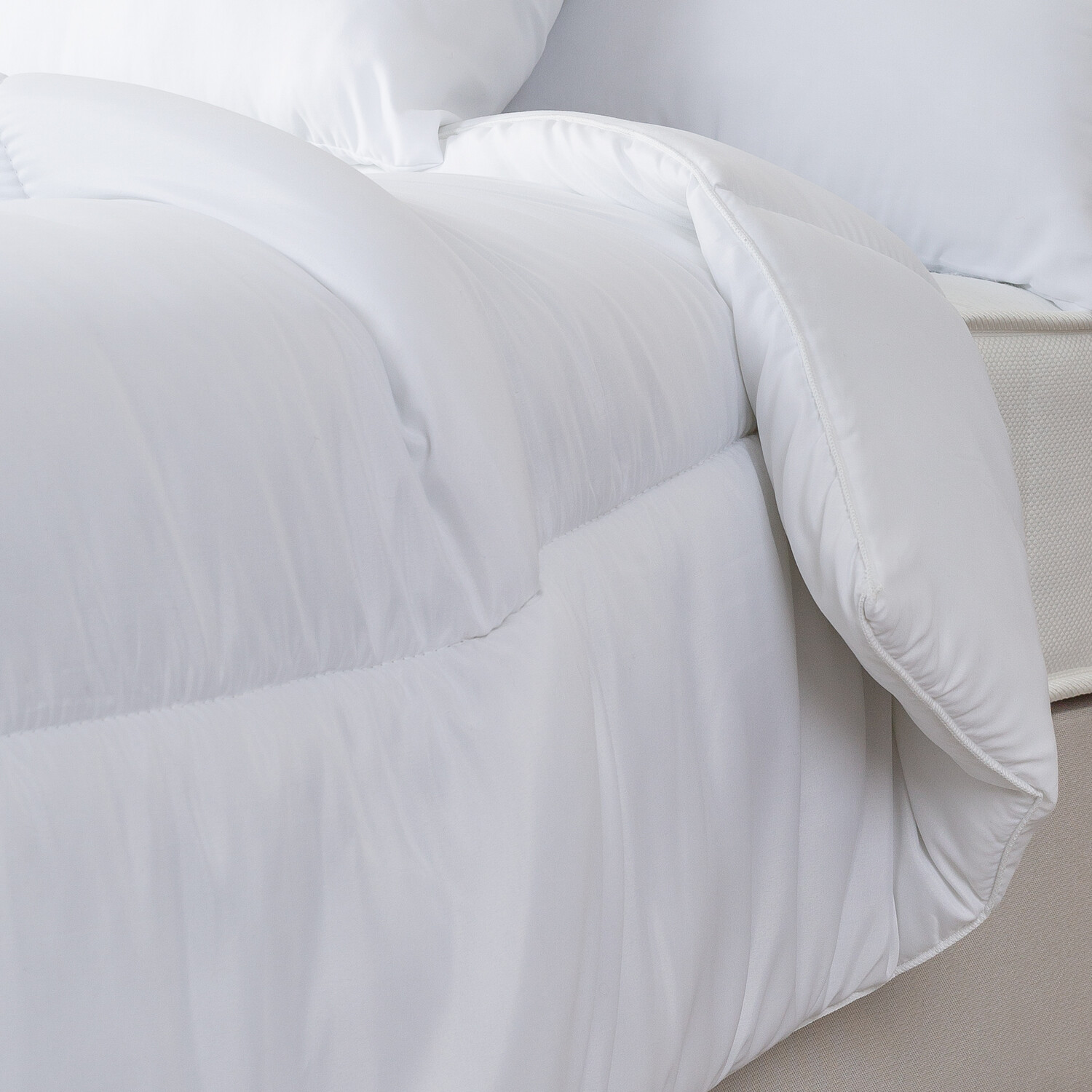 Slumberdown Perfectly Bouncy Duvet - White / King Image 3