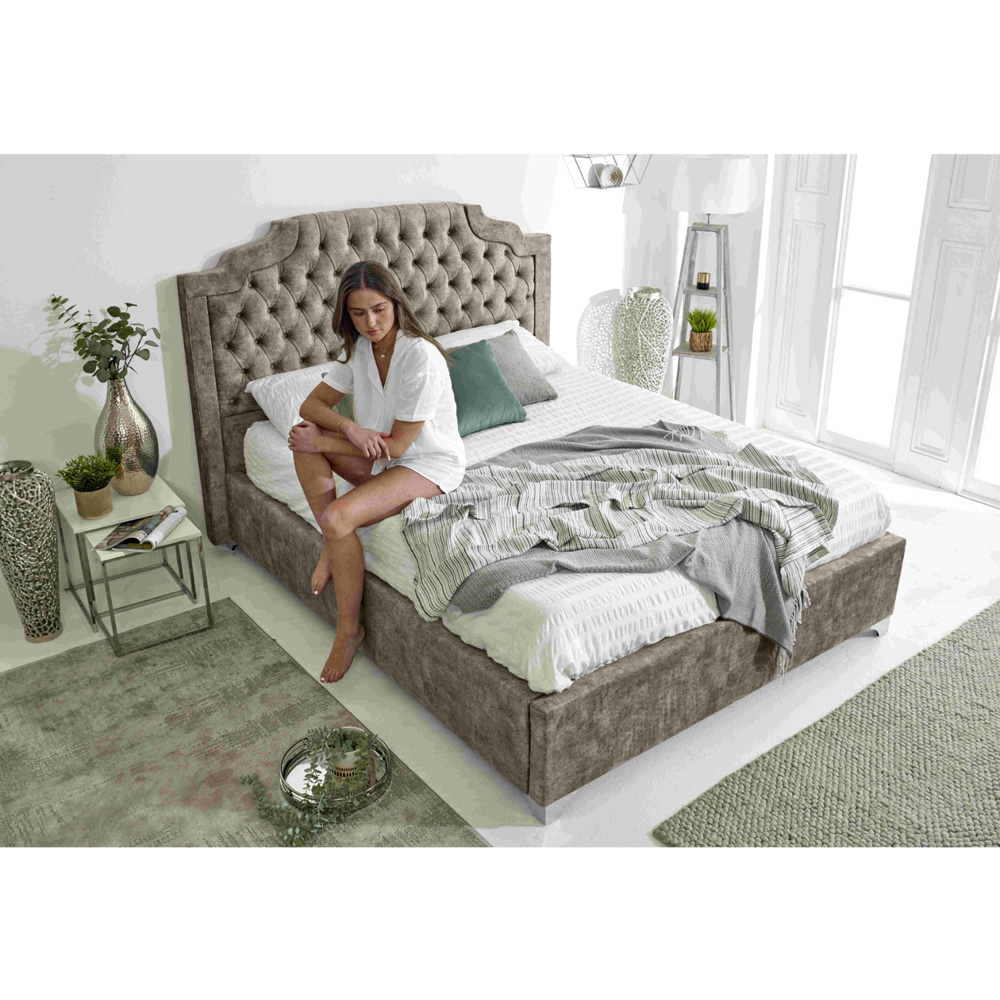Eleganza Ryker Super King Size Taupe Oakland Fabric Bed Frame with Chesterfield Headboard Image 5