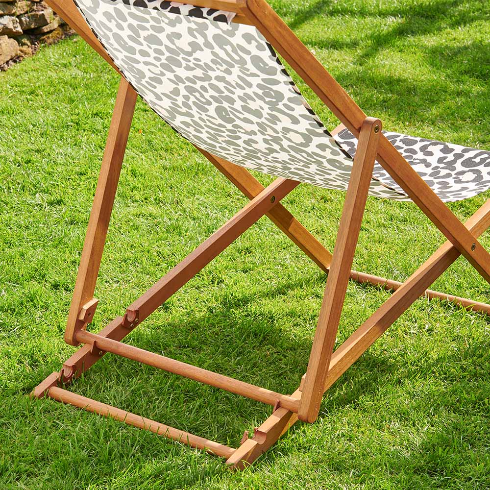 Wilko Eucalyptus Twin Pack Deckchairs Image 3