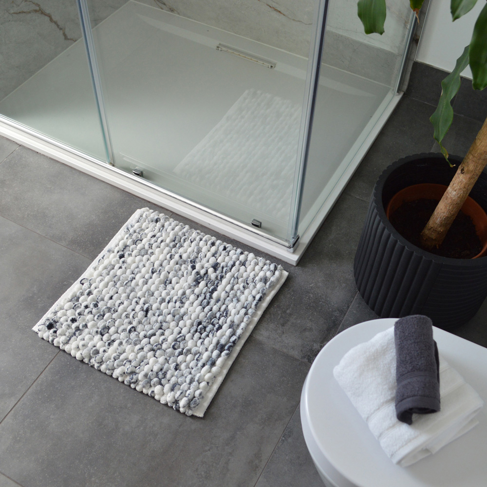 Allure Bath Fashions Luxury Marl Chunky Bobble Dark Grey Square Bath Mat 50 x 50cm Image 2