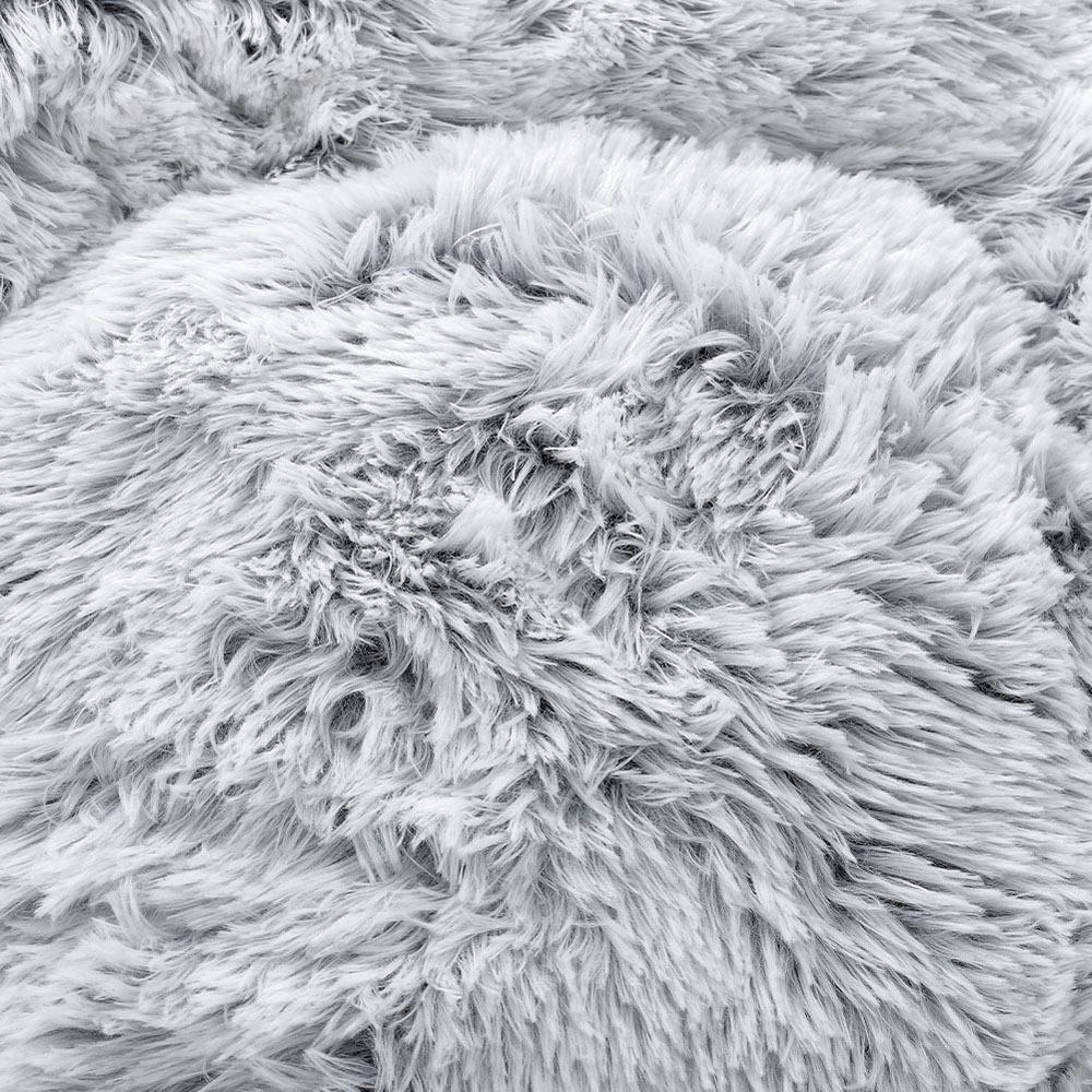 H&O Direct Grey and White Plush Donut Shaped Pet Bed Image 2