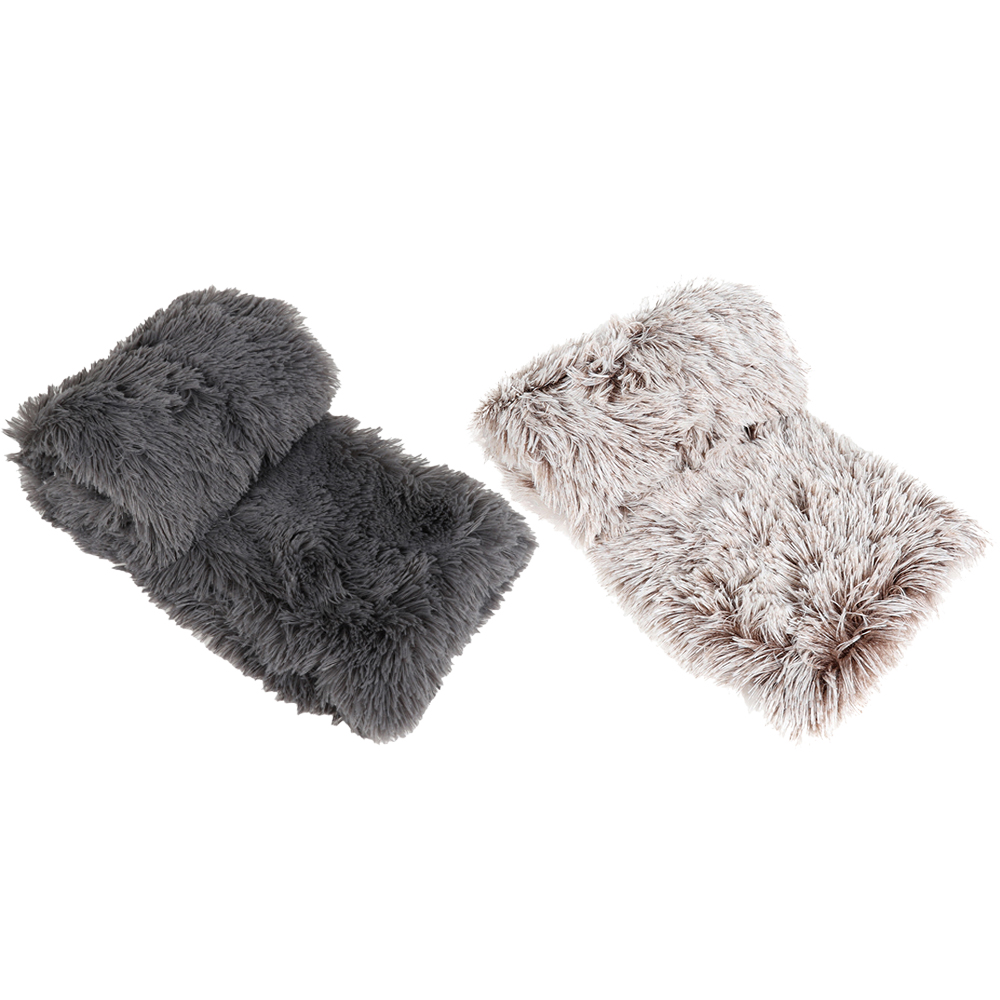 Single Plush Pet Blanket in Assorted styles Image 1