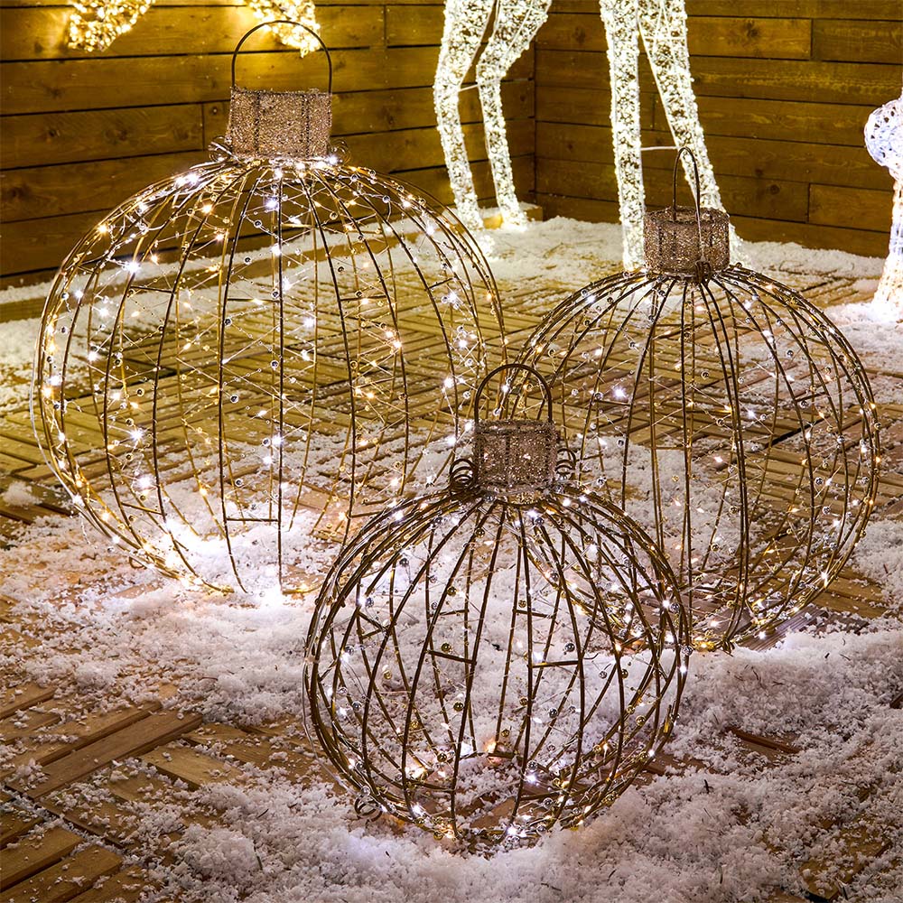 Set of 3 LED Baubles Image 2