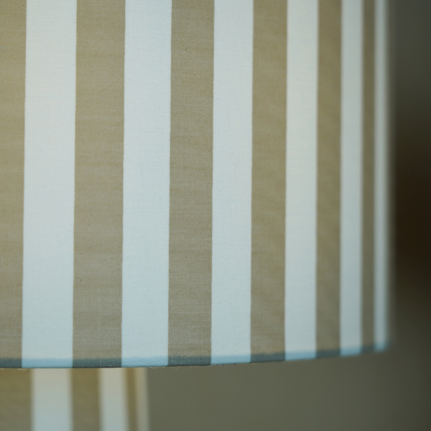 Stripe Table Lamp Natural Image 6