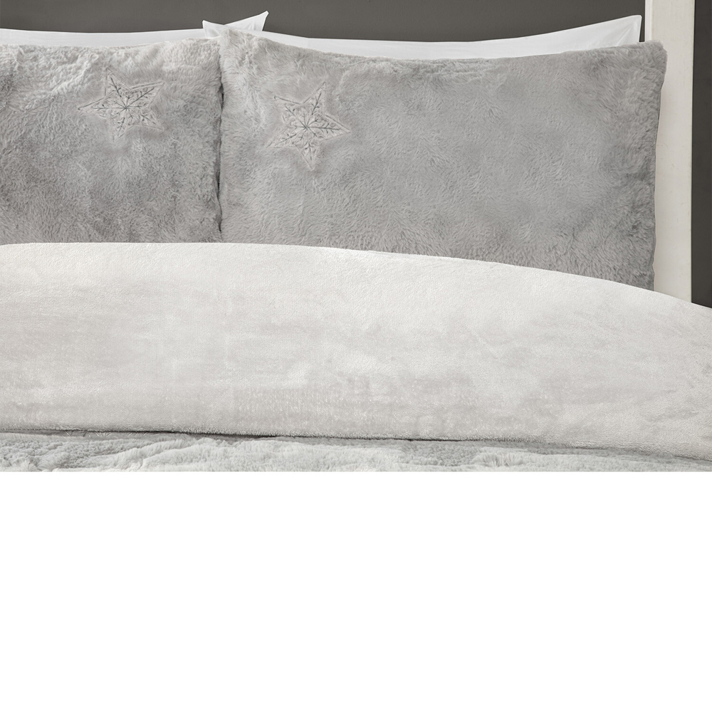 Star Embroidered Faux Fur Duvet Set Silver King Image 3