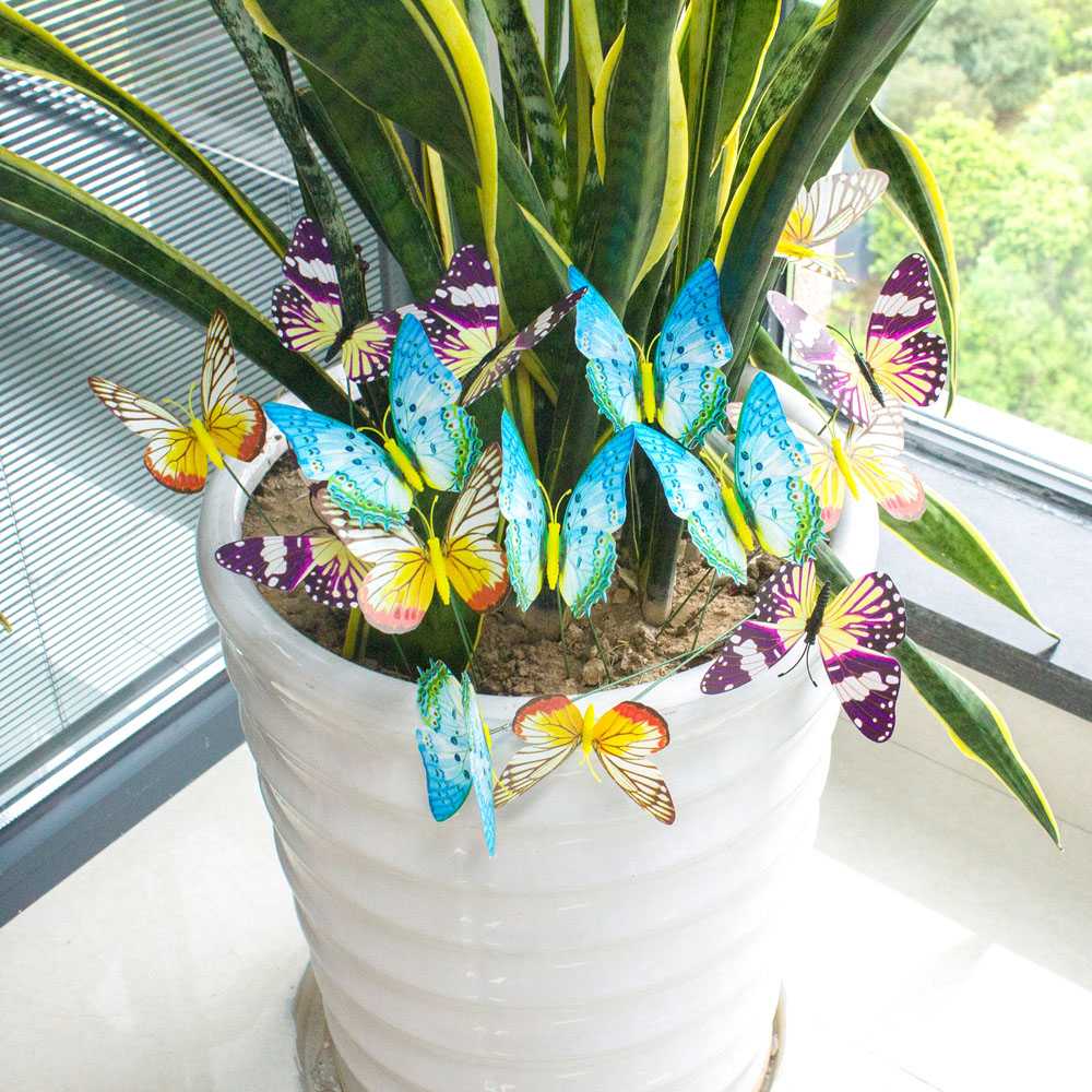 Avilo Glow in the Dark Butterfly Wall Sticker 18 Pack Image 5