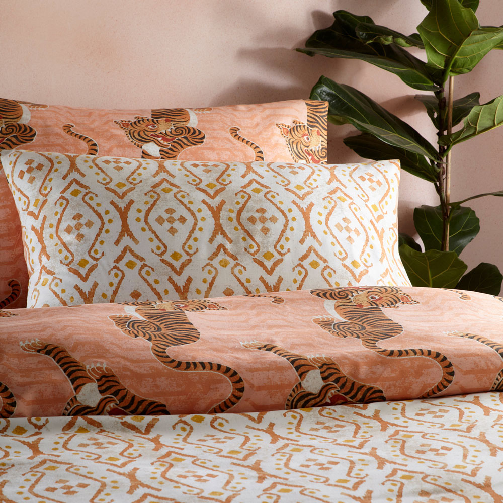 furn. Tibetan Tiger Tribal King Size Coral Duvet Set Image 2
