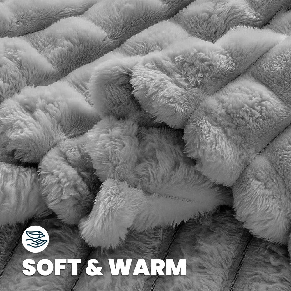 Velosso Silver Waffle Plush Throw 127 x 152cm Image 3