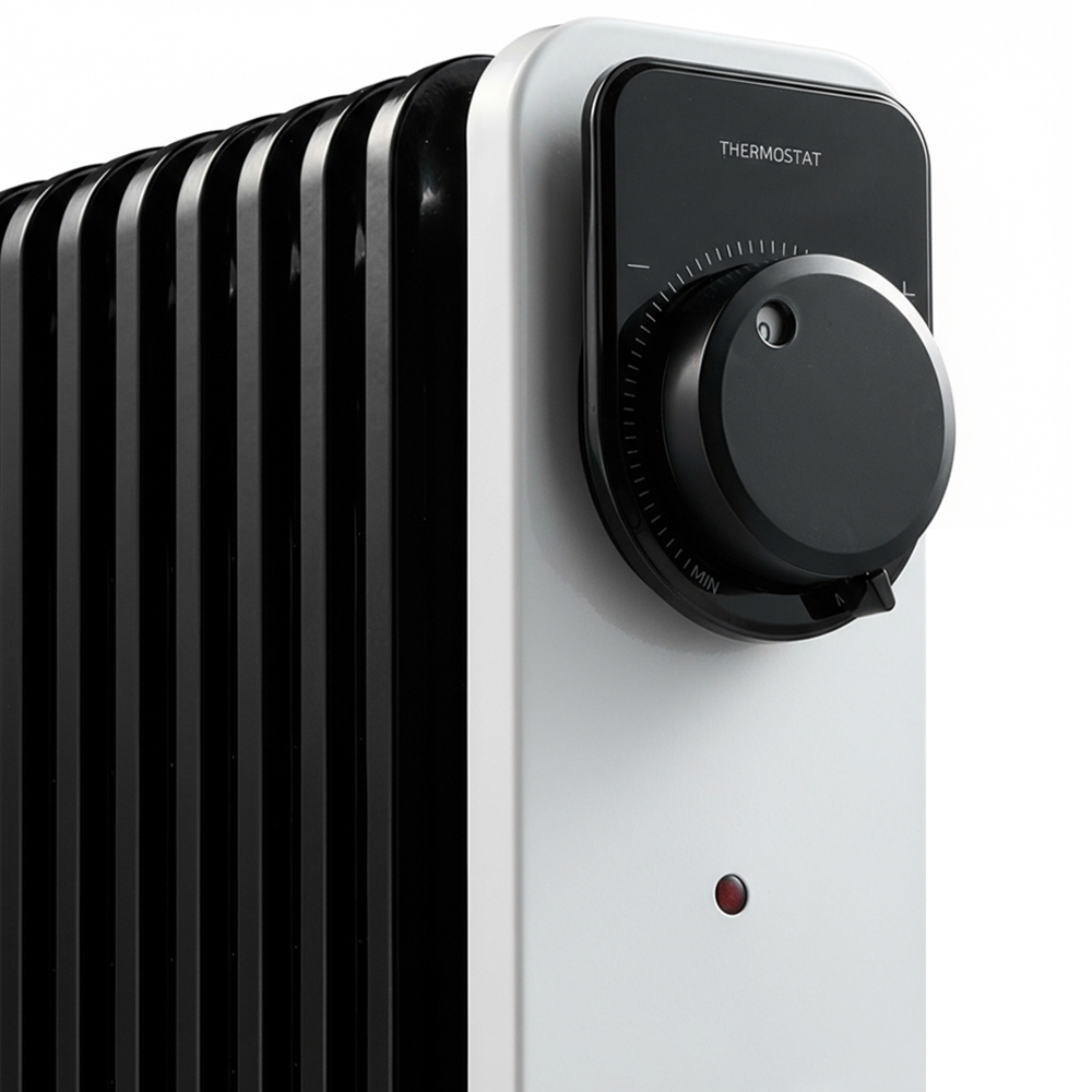 Midea Black and White Oil Radiator Heater 2200W Image 3