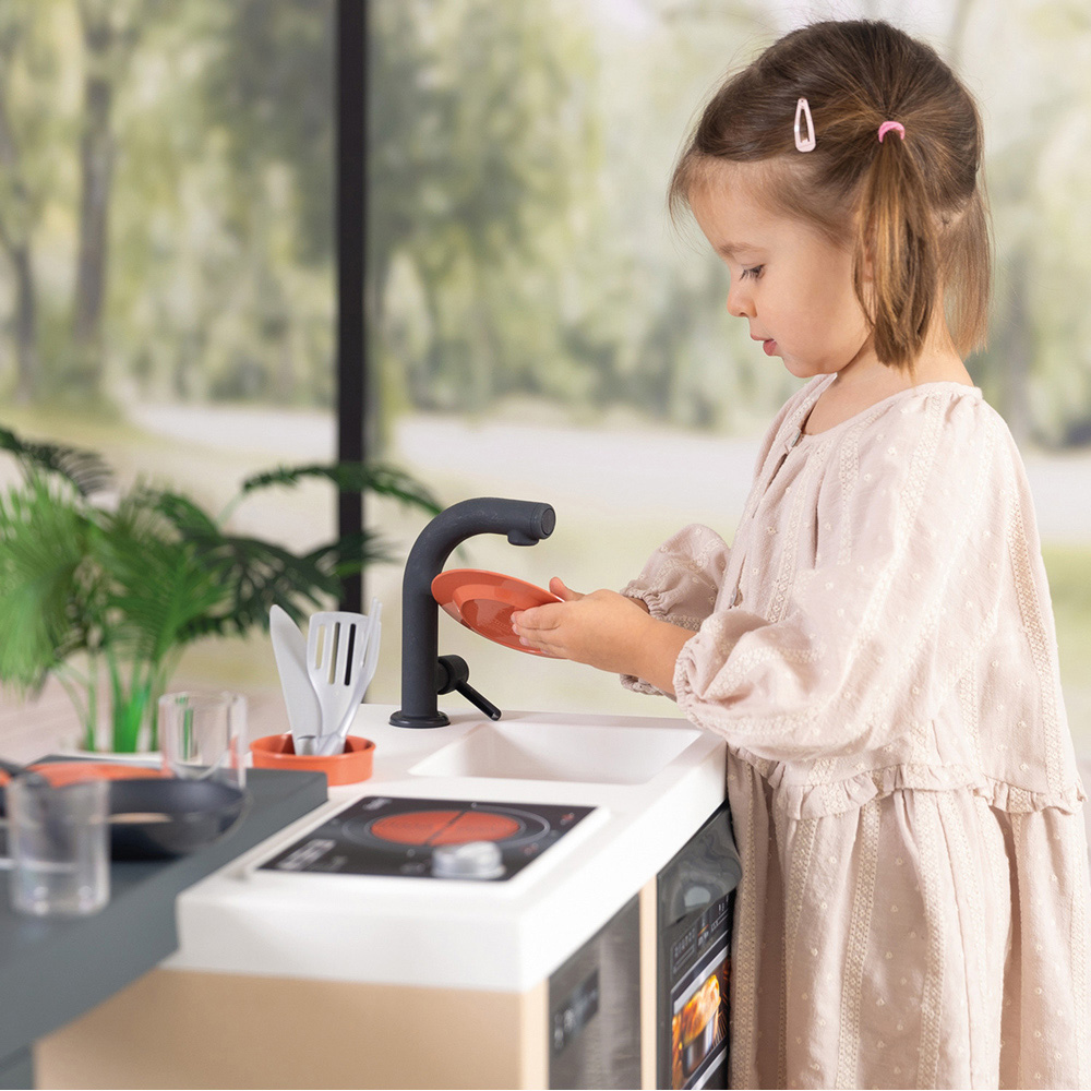 Smoby Kids 2 Drawer 23 Piece Kitchen Island Playset Image 6