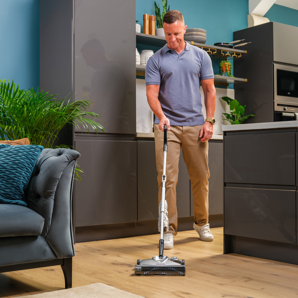 Gtech SW02 Advanced Carpet Sweeper 7.4V Image 2