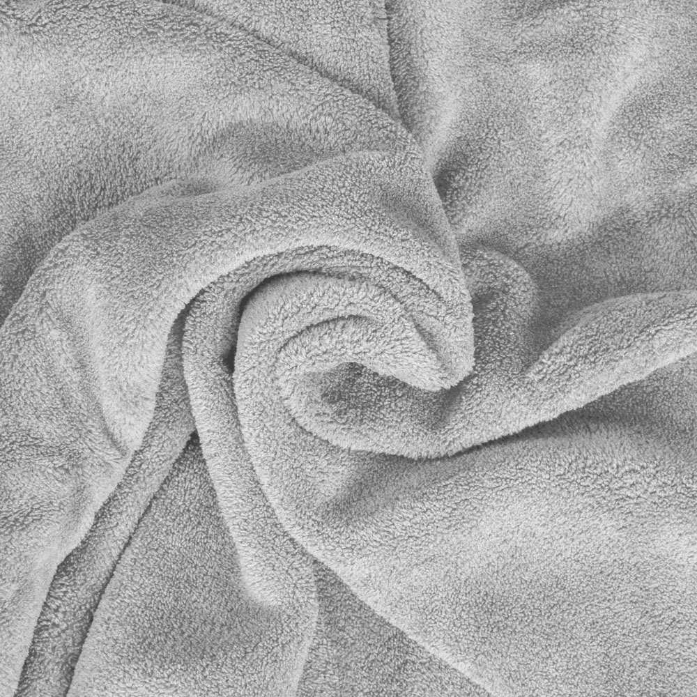 tectake Grey Wearable Snuggle Throw with Arms 180 x 150cm Image 6