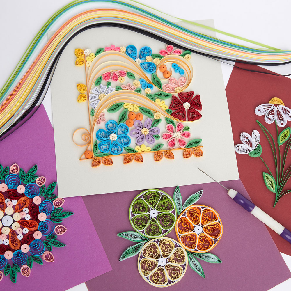 Bee & Bumble Multicoloured Paper Quilling Craft Kit Image 2