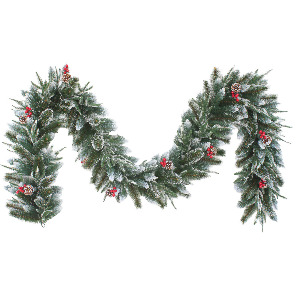 Traditional Pinecone and Berry Garland Image 1