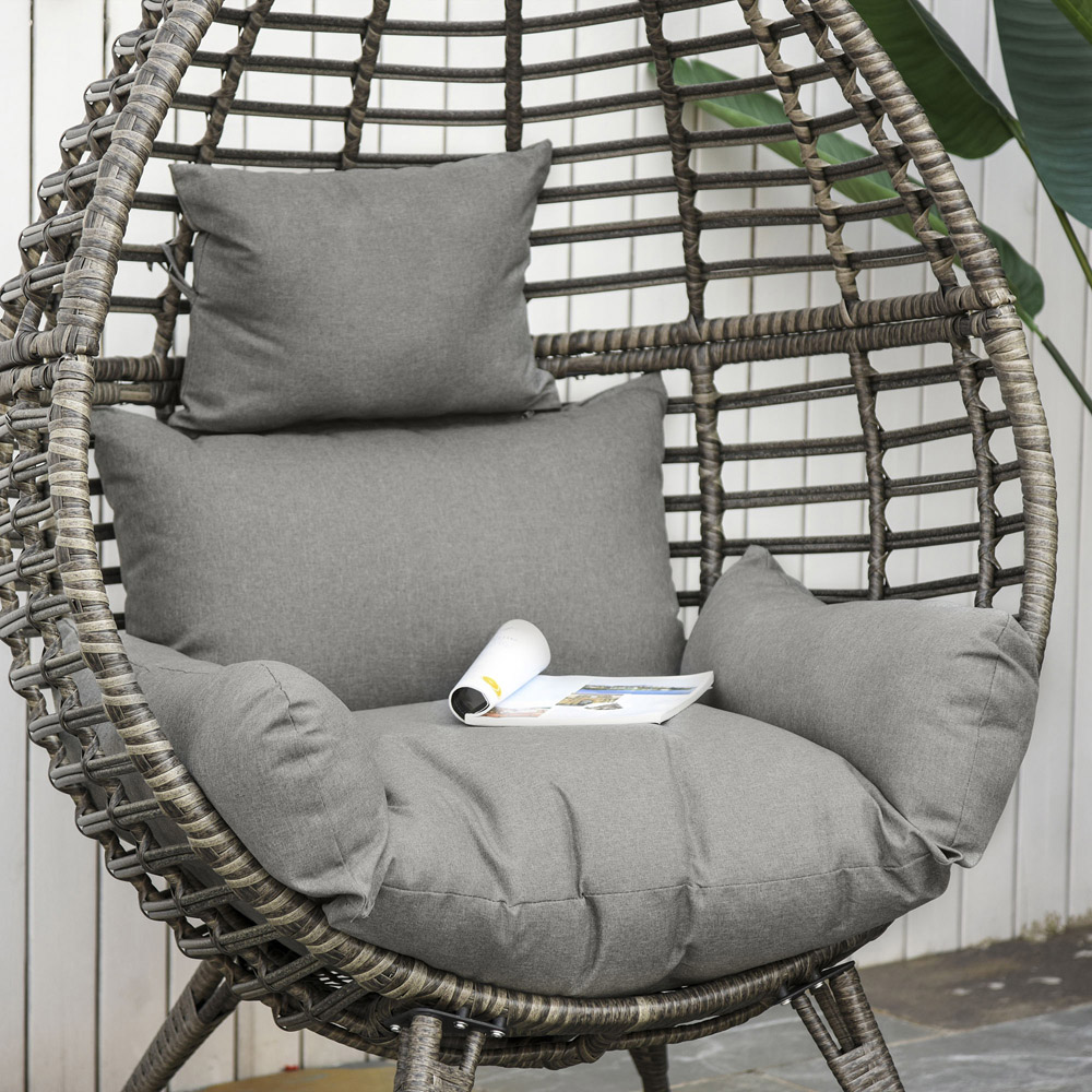 Outsunny Grey Rattan Egg Chair Image 3